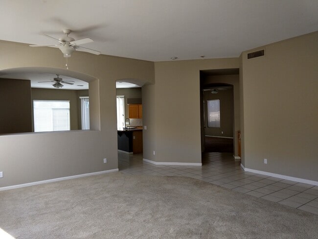 Foto del edificio - 4123 E Hancock Dr