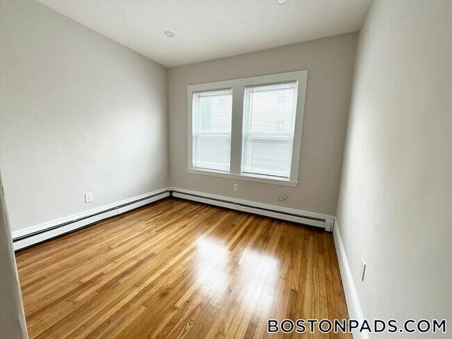 Foto del edificio - 57 Burrell St