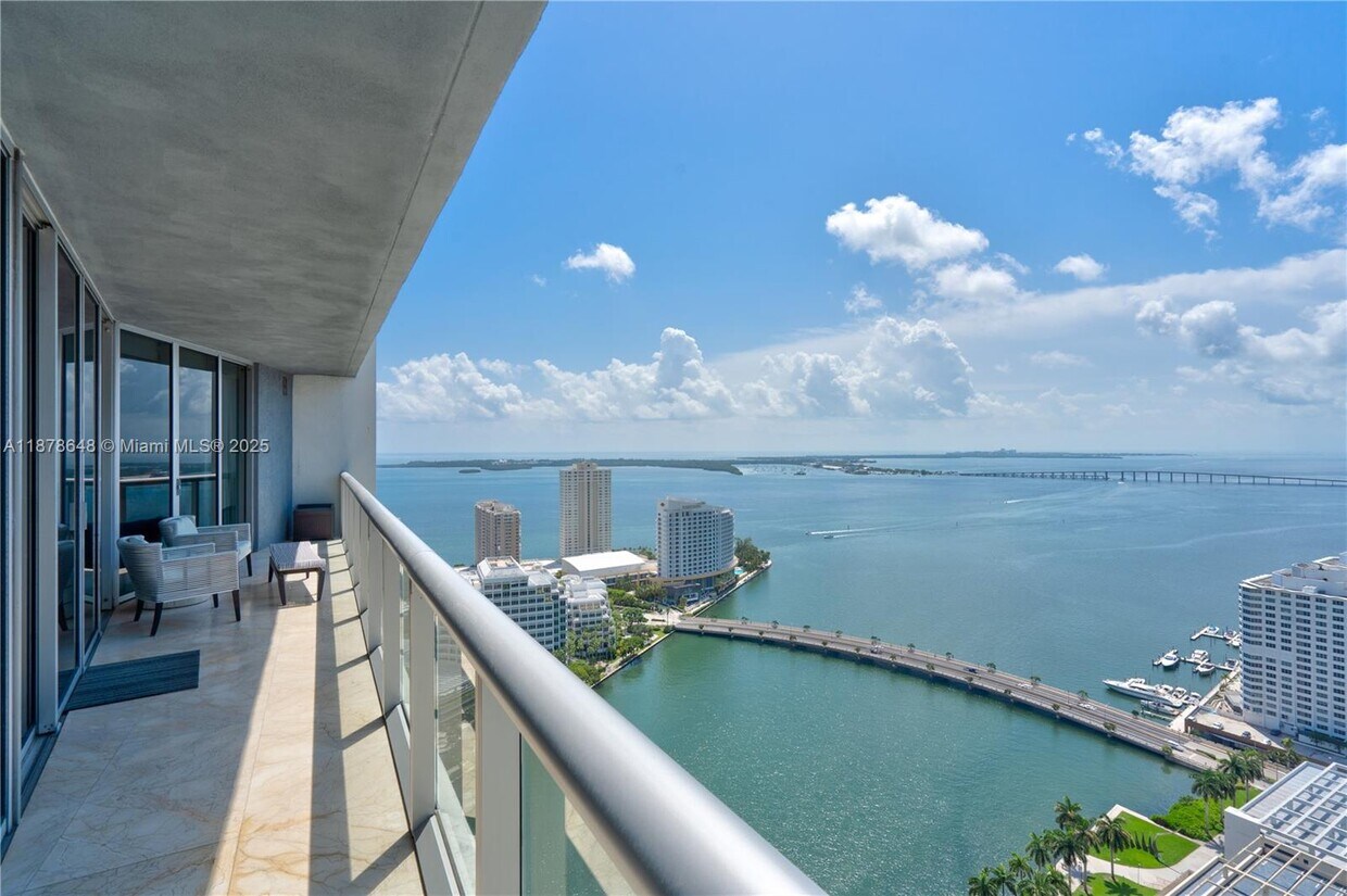 Foto principal - 495 Brickell Ave