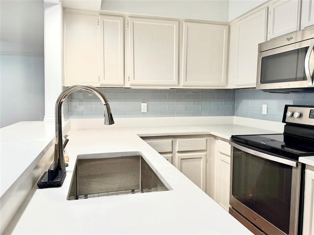 Foto del edificio - 4411 Gilbert Ave