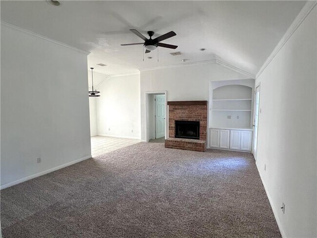 Building Photo - 3004 Pinto Loop