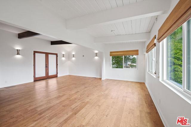 Foto del edificio - 1042 Olancha Dr