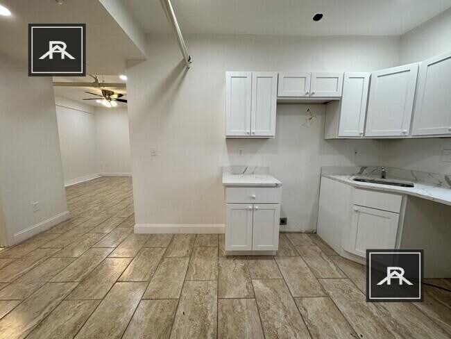 Foto del edificio - 4 bedroom in Brighton MA 02135
