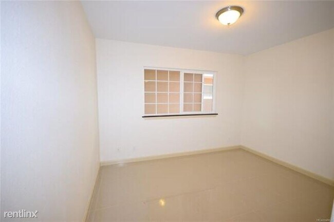 Building Photo - 3 br, 2 bath House - 3378 Keanu St