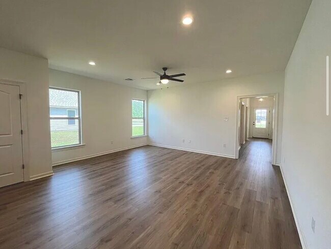 Foto del edificio - 20507 Stone House Rd