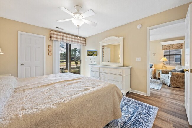 Foto del edificio - 342 Pinehurst Ln