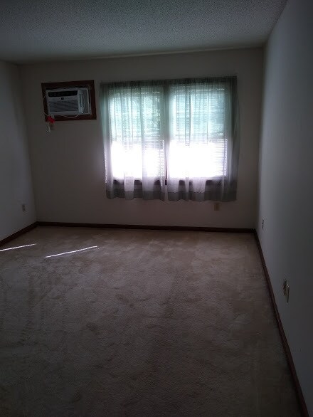 Bedroom - 110 Old Bridge Ln