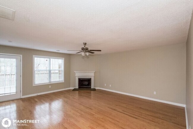 Building Photo - 4449 Chestnut Lake Ave, Lithonia, GA 30038