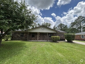 Building Photo - 139 Deerwood Ct