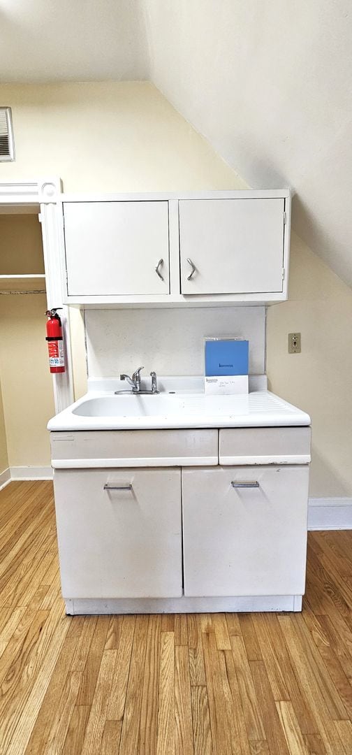 Photo - 234 Pearl St Apartment