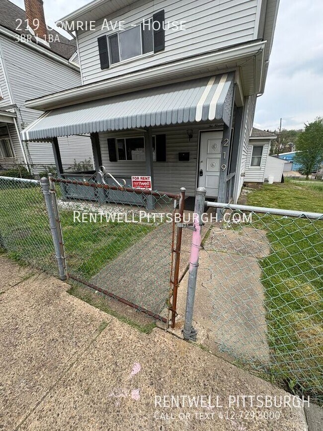 Foto del edificio - 219 Comrie Ave