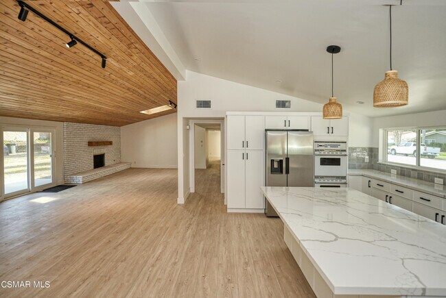 Building Photo - 1202 Sheffield Pl