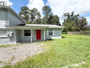 Building Photo - 2052 Navaho Ave