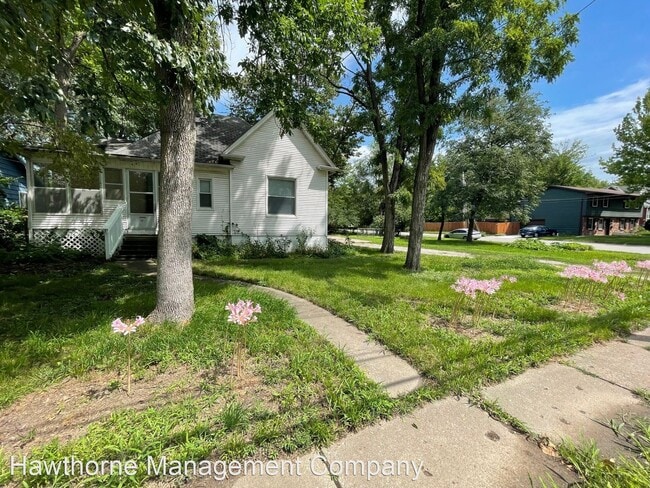 Foto del edificio - 2 br, 1 bath House - 102 West Boulevard, N...