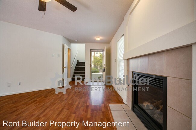 Building Photo - 3 br, 2.5 bath House - 2101 Altura Verde L...