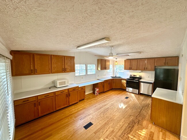 Building Photo - 79 Cherokee Farms Rd