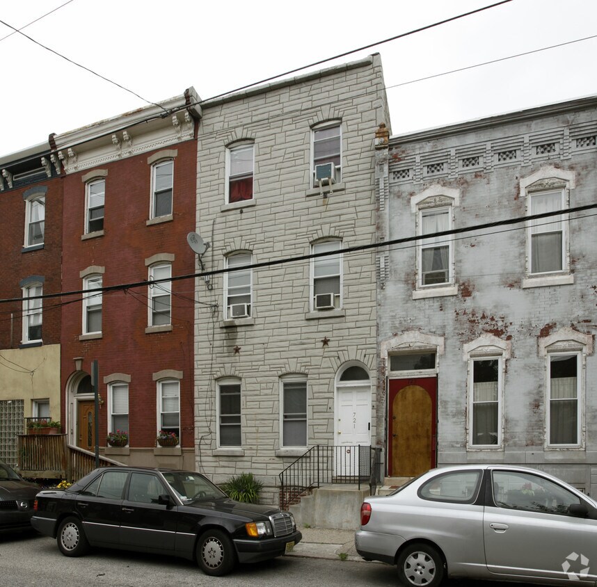 Foto principal - 721 S 19th St