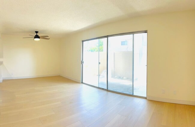 Foto del edificio - Beautiful 2 bedroom Condo