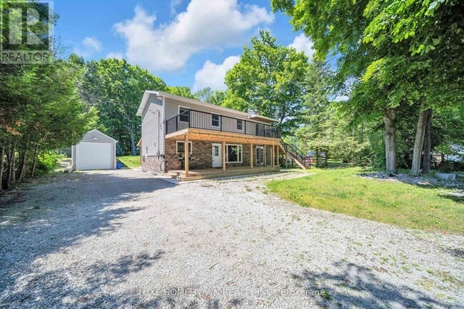 Building Photo - 339672 Presqu'ile Rd