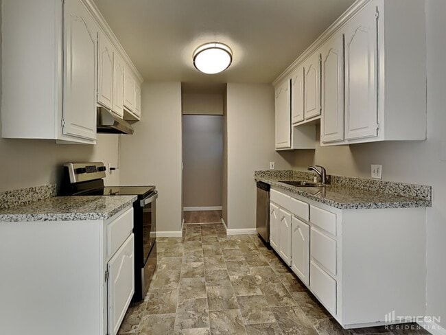 Building Photo - 1276 Alderwood Way