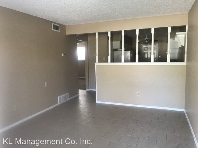 Building Photo - 116 Pebble Creek Dr