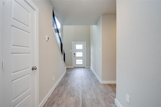 Foto del edificio - 2904 Chase Cross Ln