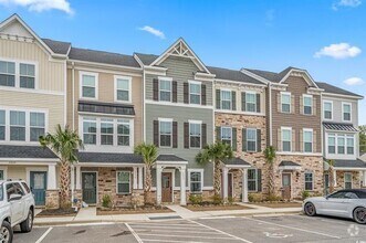 Building Photo - 200 Yams Dr