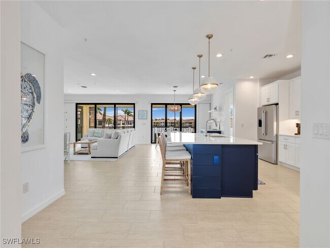 Foto del edificio - 15177 Butler Lake Dr