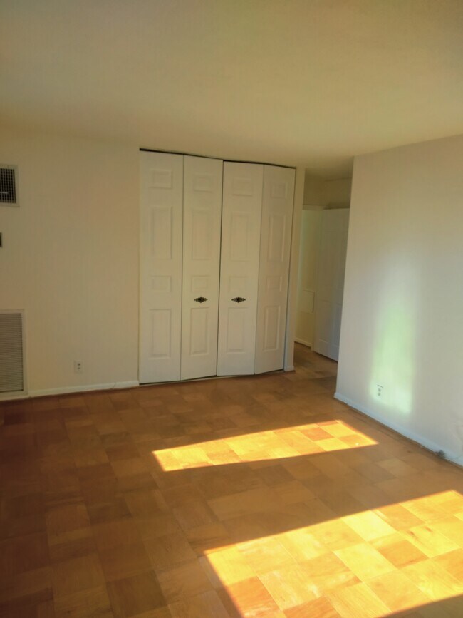 Bedroom 1 - 4601 N Park Ave