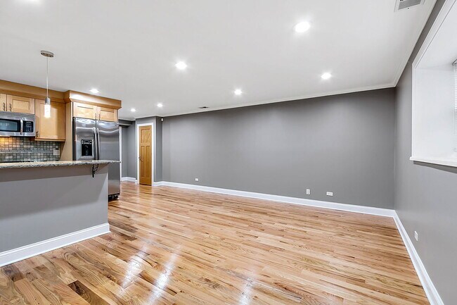 Foto del edificio - 4715 S Greenwood Ave