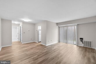 Building Photo - 3614 Court House Dr