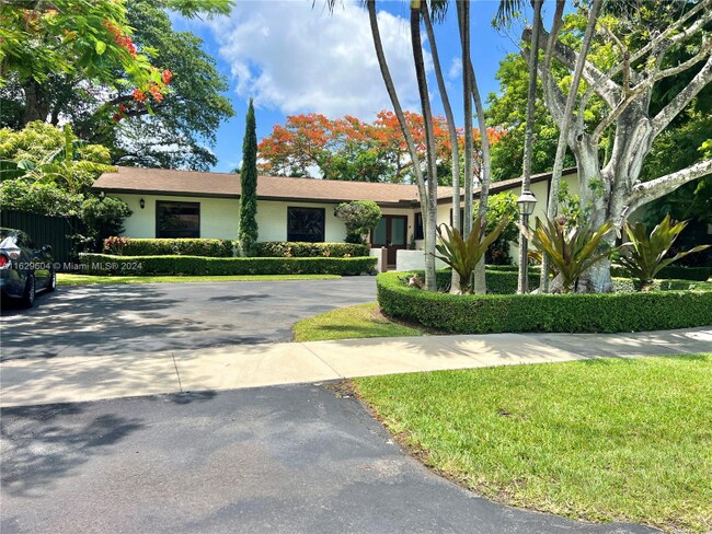 Building Photo - 7704 SW 139th Ct