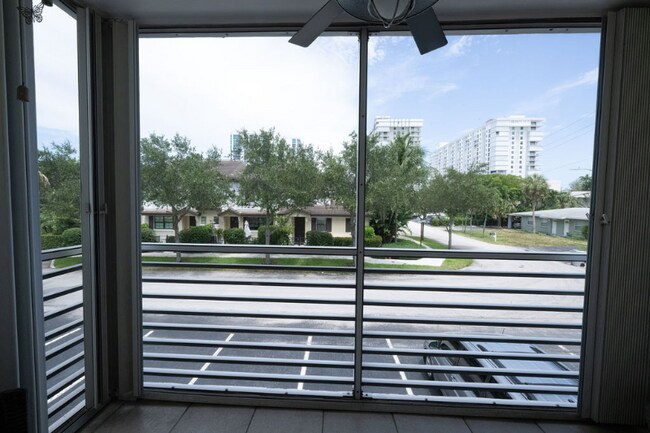 Foto del edificio - 3216 SE 8th St