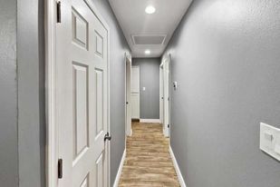 Foto del edificio - 5231 W Cambridge Ave