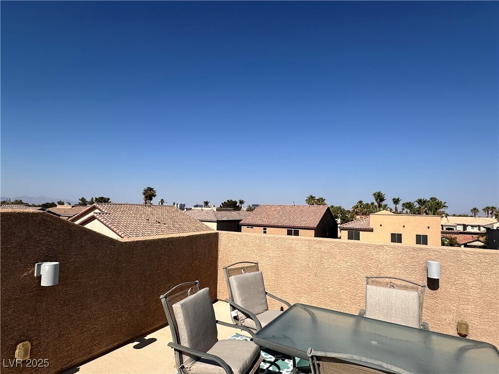 Foto principal - 5630 Aspen Heights Dr