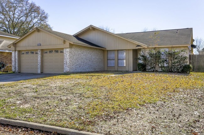 Building Photo - 13518 Windhaven Street