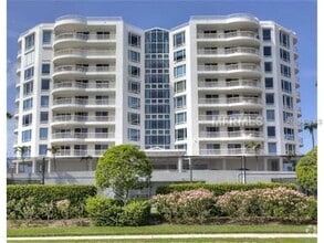 Building Photo - 455 Longboat Club Rd