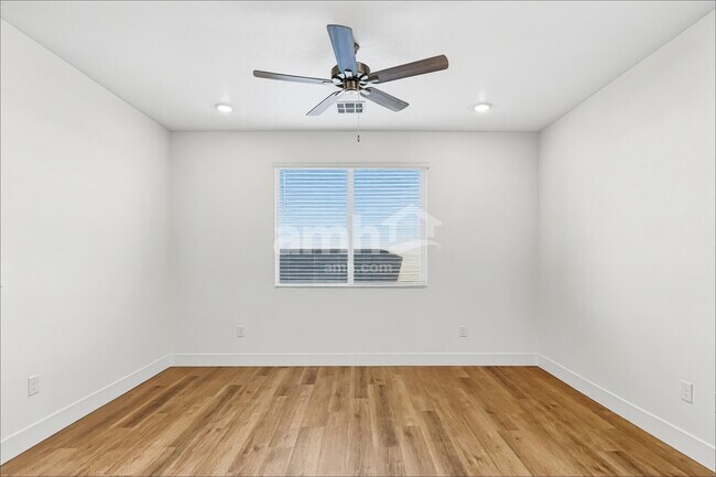 Foto del edificio - 9486 Aldersyde Dr
