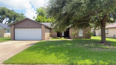 Building Photo - 21227 Park Mt Dr