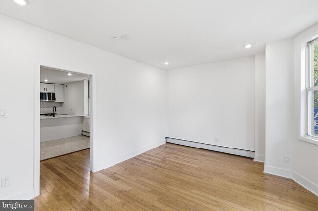 Foto del edificio - 5939 Drexel Rd