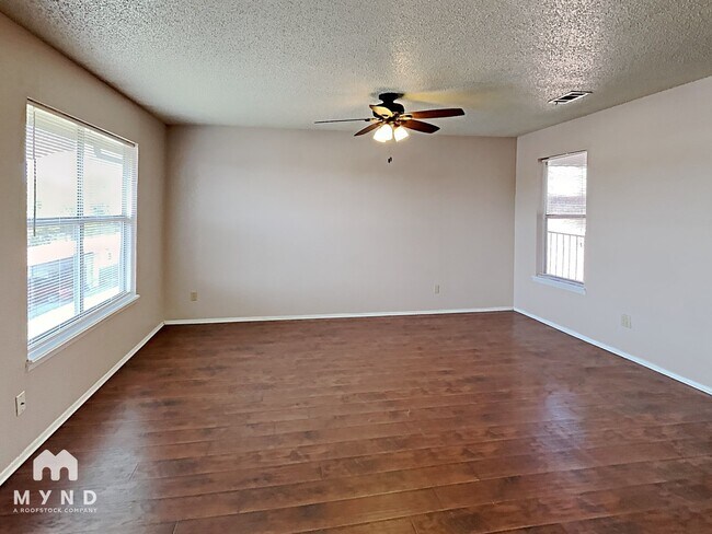 Foto del edificio - 5515 Brookview Ct