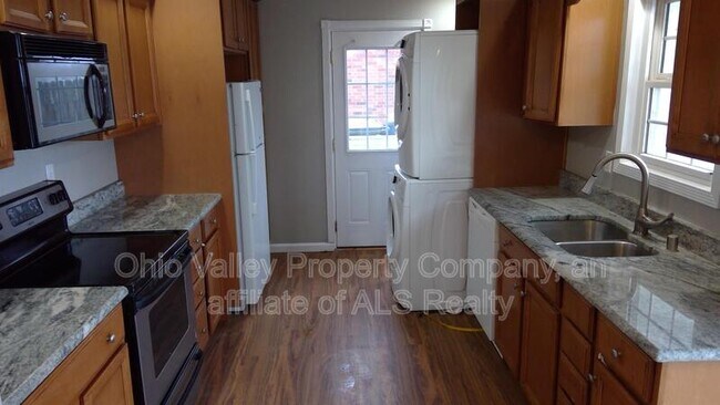 Foto del edificio - 4019 Tally Ho Ct