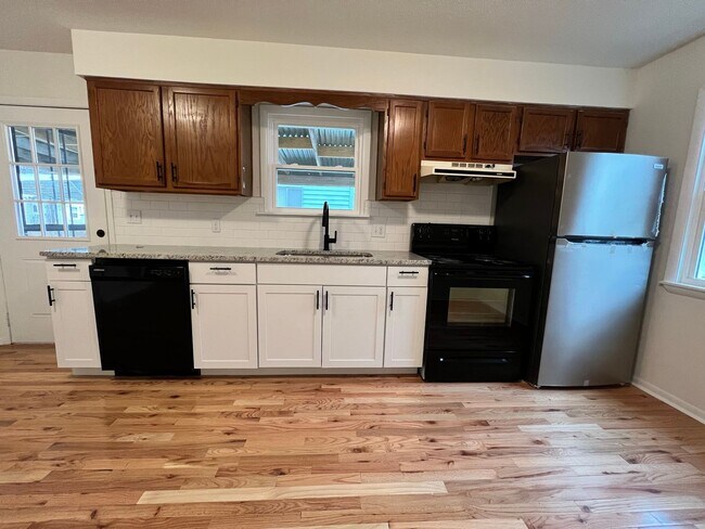 Foto del edificio - Newly renovated 3bed/1bath for rent!