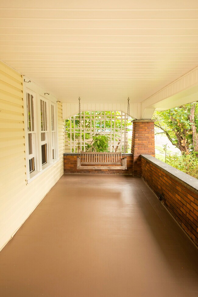 Foto del edificio - 1442 Plain Ave NE