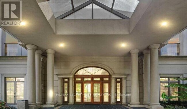 Photo du bâtiment - 78 Harrison Garden Blvd