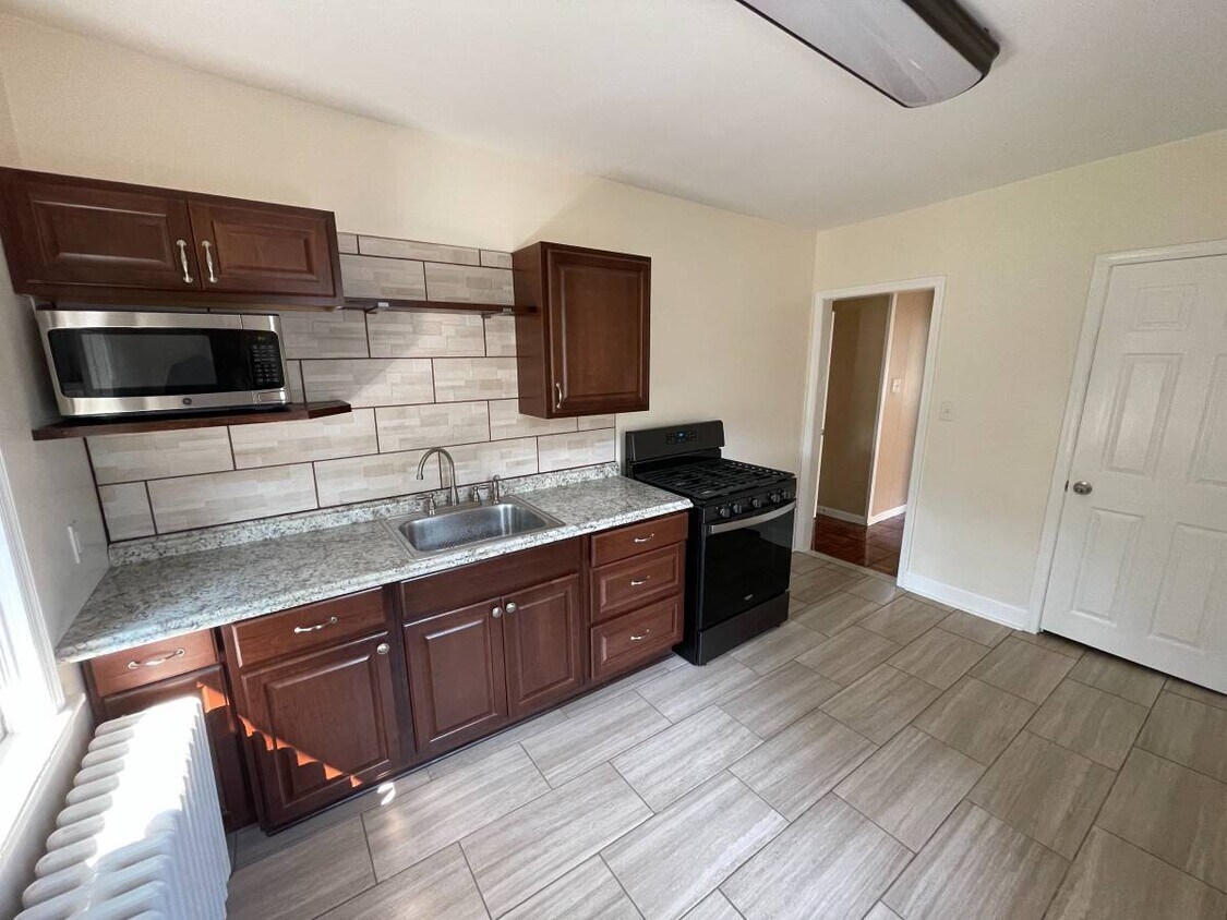 5526 Washington Ave Unit 2, Pennsauken, NJ 08110 Apartments in