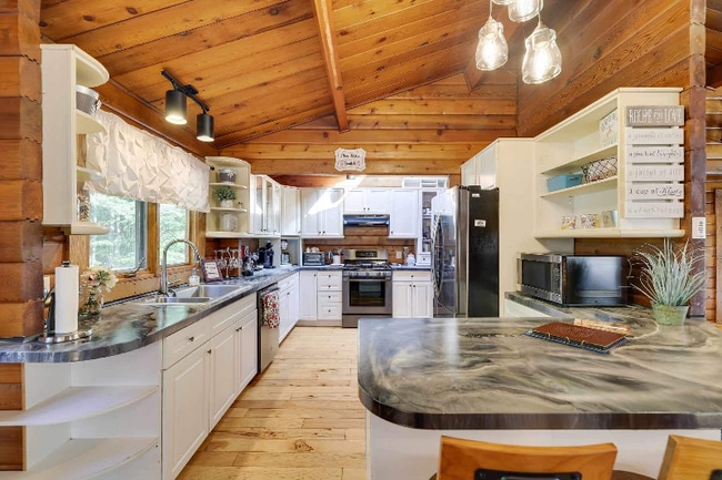 Building Photo - 7212 Wigwam Way