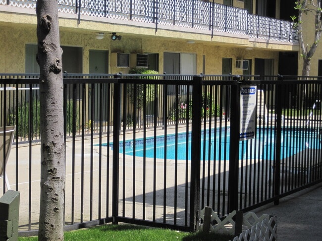 Building Photo - Balboa Boulevard Apartments