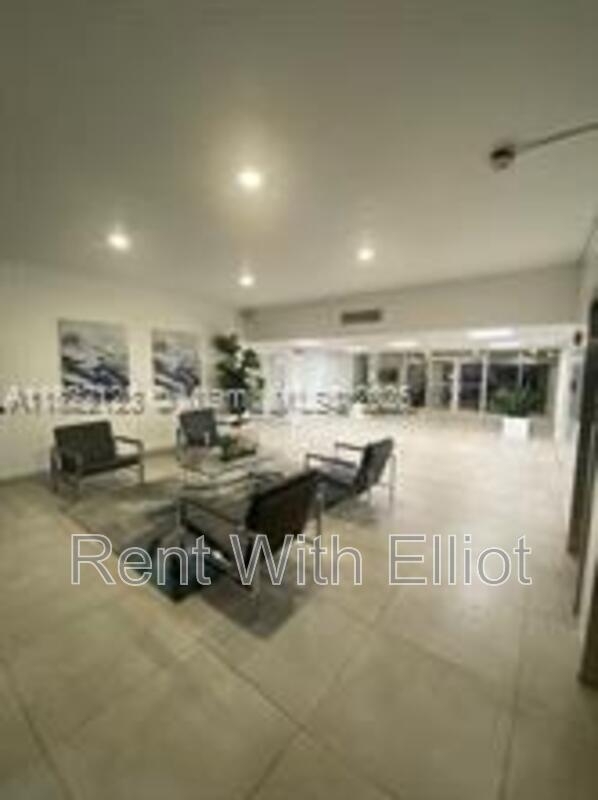 Foto del edificio - 401 Golden Isles Dr