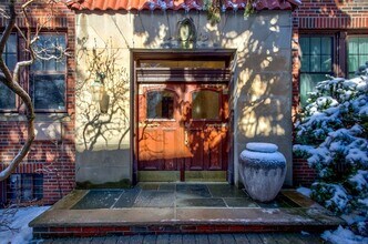 Building Photo - 321 Tappan St